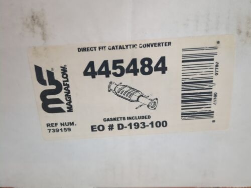 MagnaFlow 445484 - Direct Fit California Catalytic Converter FOR 96-97 Chevy/GMC