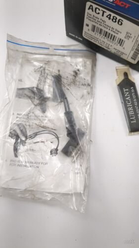 Akebono Front Disc Brake Pad Set for 1990-1996 INFINITI Q45 (ACT486)